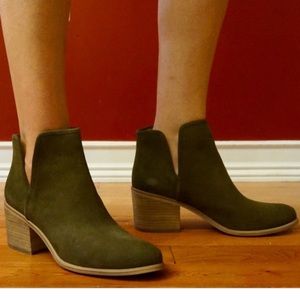 Nordstrom Hinge now BP Barris Booties 6.5
